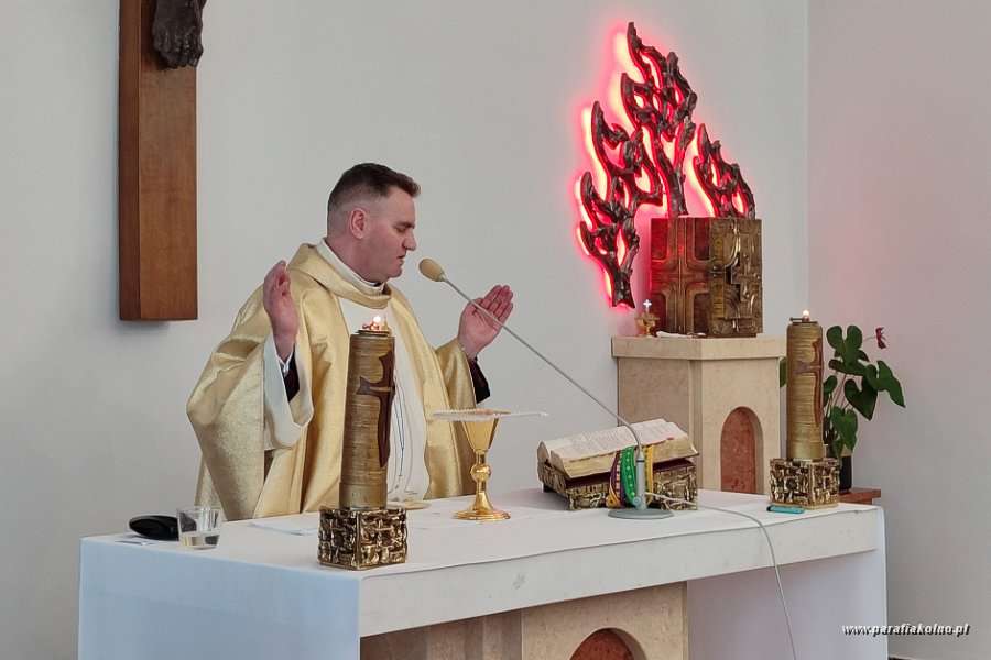 052 Sobota  - Eucharystia.jpg